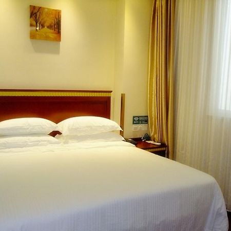Greentree Inn Guangdong Foshan Longjiang North Fenghua Road Express Hotel Шуньде Екстер'єр фото