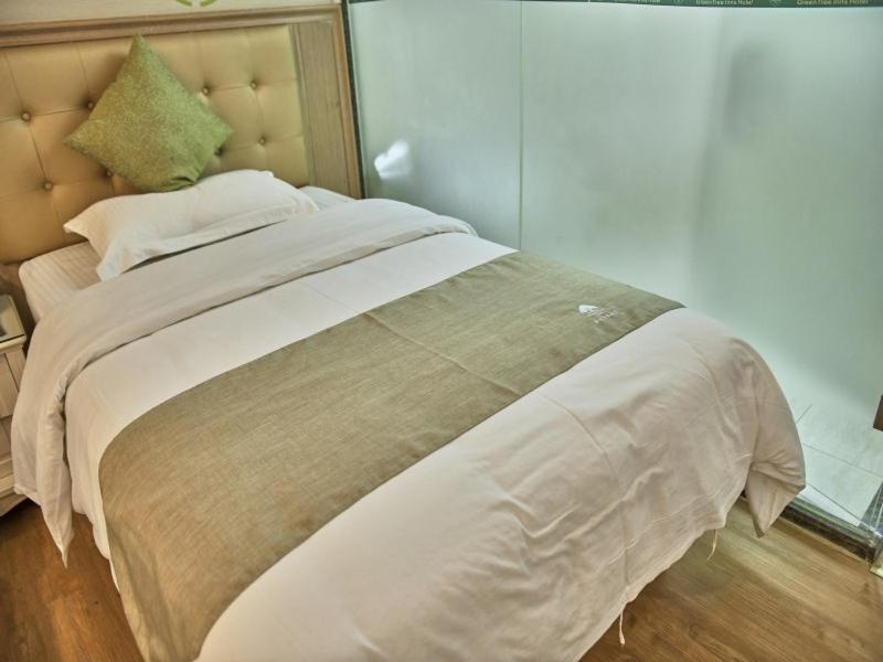 Greentree Inn Guangdong Foshan Longjiang North Fenghua Road Express Hotel Шуньде Екстер'єр фото