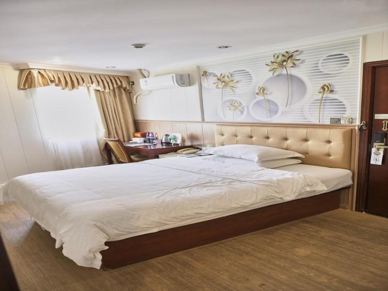 Greentree Inn Guangdong Foshan Longjiang North Fenghua Road Express Hotel Шуньде Екстер'єр фото