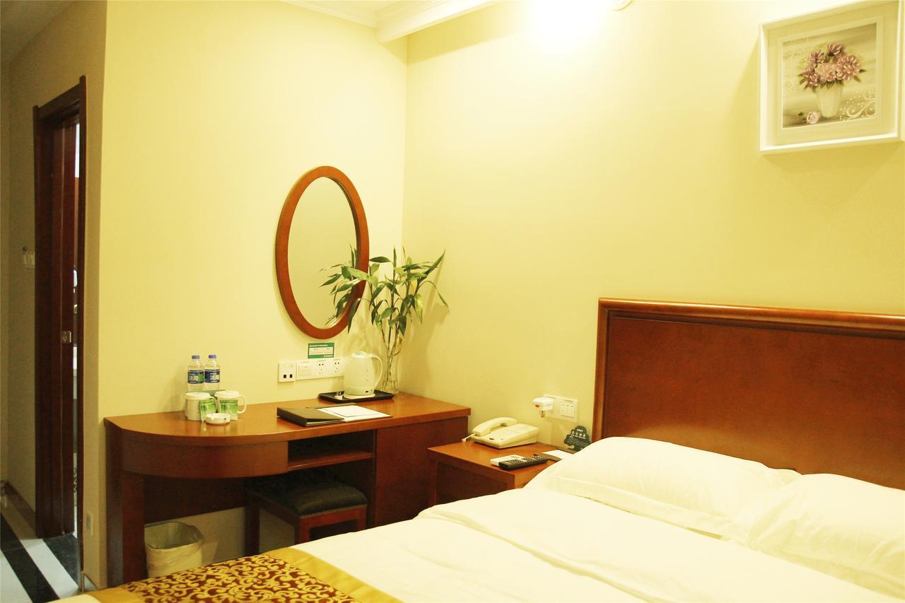 Greentree Inn Guangdong Foshan Longjiang North Fenghua Road Express Hotel Шуньде Екстер'єр фото